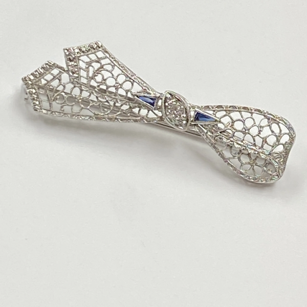 Art Deco Era BOW Pin Brooch 14K White Gold Filigree Diamond and Sapphire pin