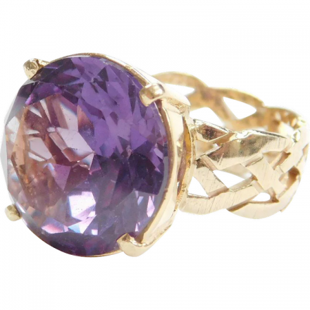 Big Round Lab Alexandrite Vintage Ring 8.80 Carat 14K Gold