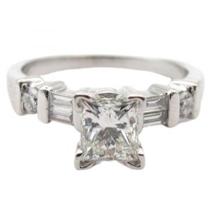 1.01ctw Diamond Engagement Ring Platinum