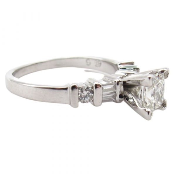 1.01ctw Diamond Engagement Ring Platinum side