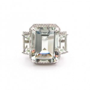 10 carat Aquamarine Sea Green front