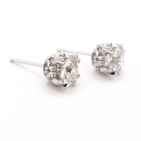 European Round Diamond Stud Earrings 1.27 Side