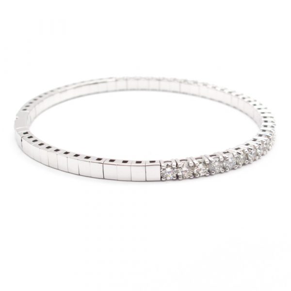 Flexible Diamond Tennis Bracelet 4 carats Side