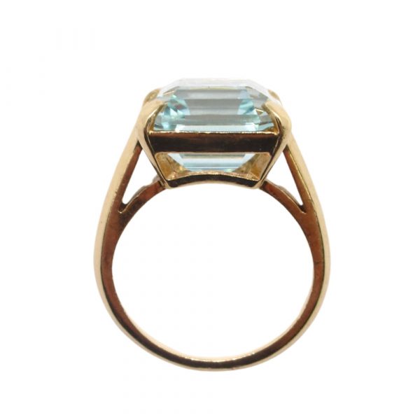 11 Carat Green Blue Aquamarine Solitaire Ring Yellow Gold Profile