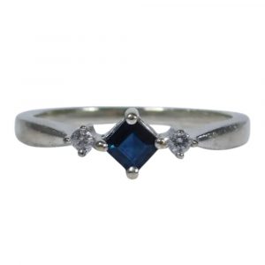 Lovable Three Stone .30ctw Sapphire & Diamond Ring 10K White Gold