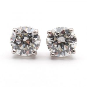 2 carat round brilliant diamond stud white gold