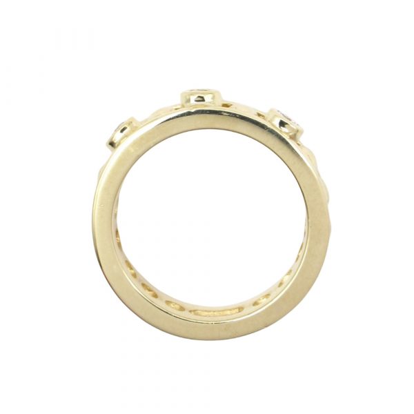 Bezel and Bead Diamond Yellow Gold Band Profile