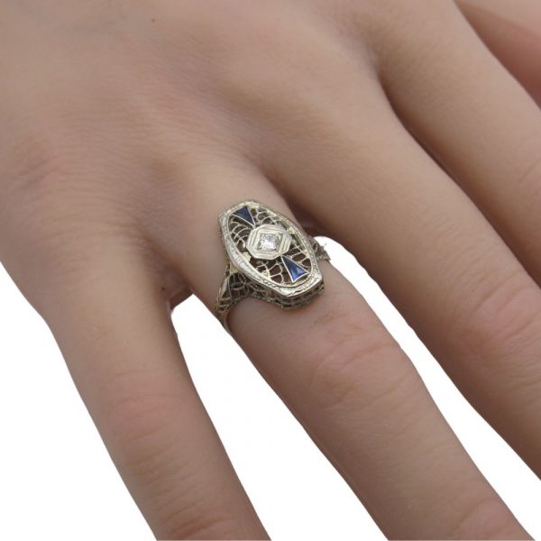 Vintage Art Deco Ring circa 1920-30's 18k White Gold Filigree Diamond & Sapphire Worn