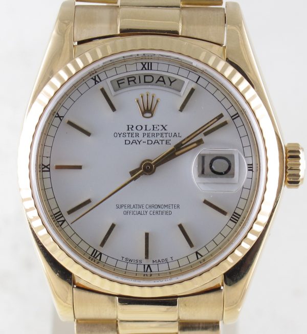 Pre-owned Rolex 36mm Day-Date Presidential (1980) 18k Yellow Gold 18038 Front Close