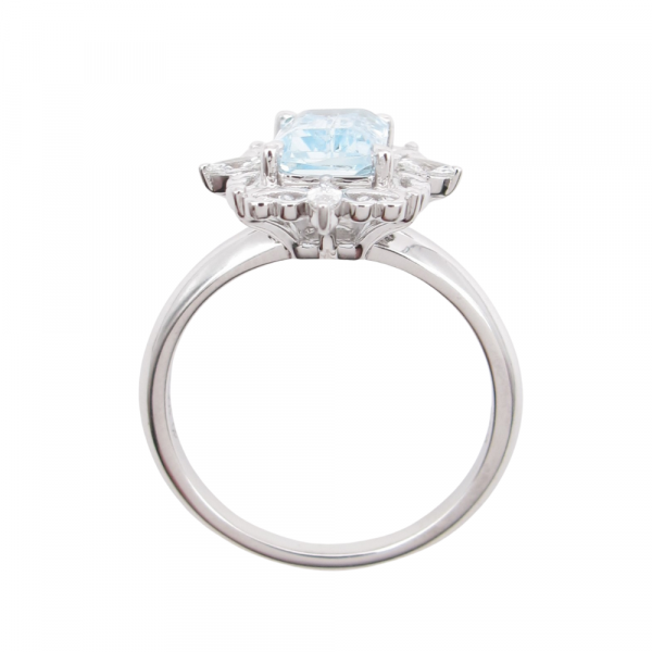 1.02ct Aquamarine & 0.105ctw Diamond Halo Ring 14K top