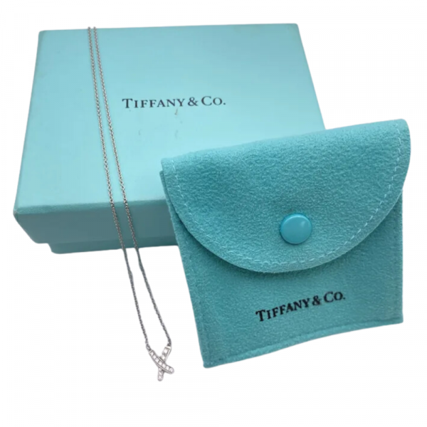 Tiffany and Co Diamond Platinum Kiss Necklace Paloma Picasso