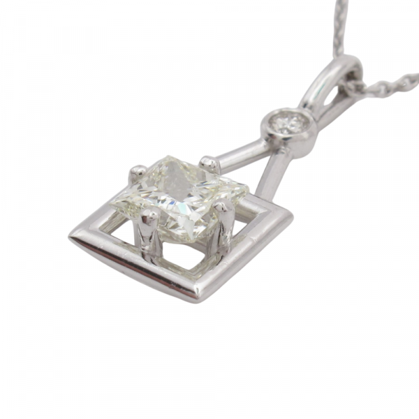 1 carat Princess Necklace with Frame White Gold Profile